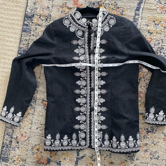 Original Antthony Embroidered Black and White Jacket - Picture 7 of 9
